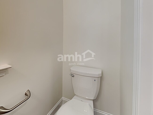 Building Photo - 334 Azore Way
