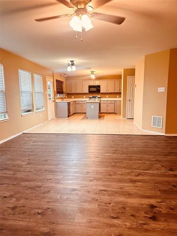 Building Photo - 2041 Hanakoa Falls Dr