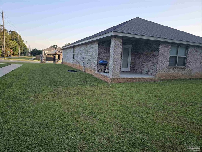 Building Photo - 6304 Burrow Ln