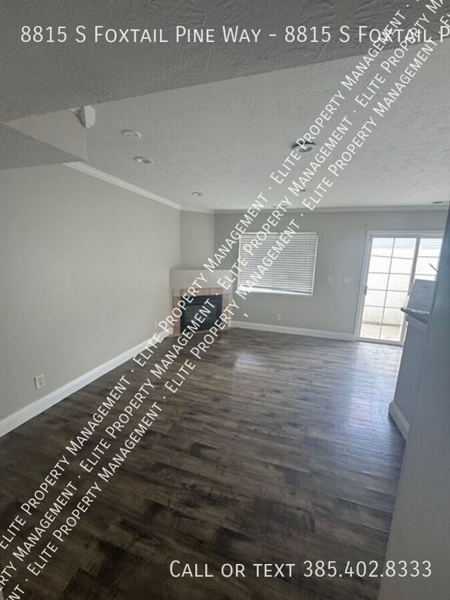 Building Photo - 8815 Foxtail Pine Way