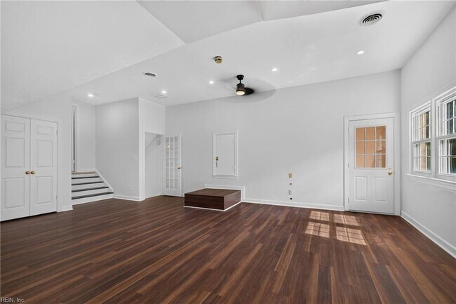 Building Photo - 3408 Montgomery Pl