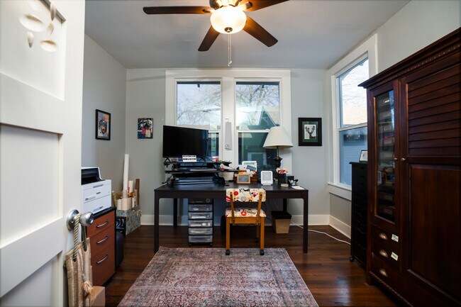 Building Photo - 207 Dilworth St