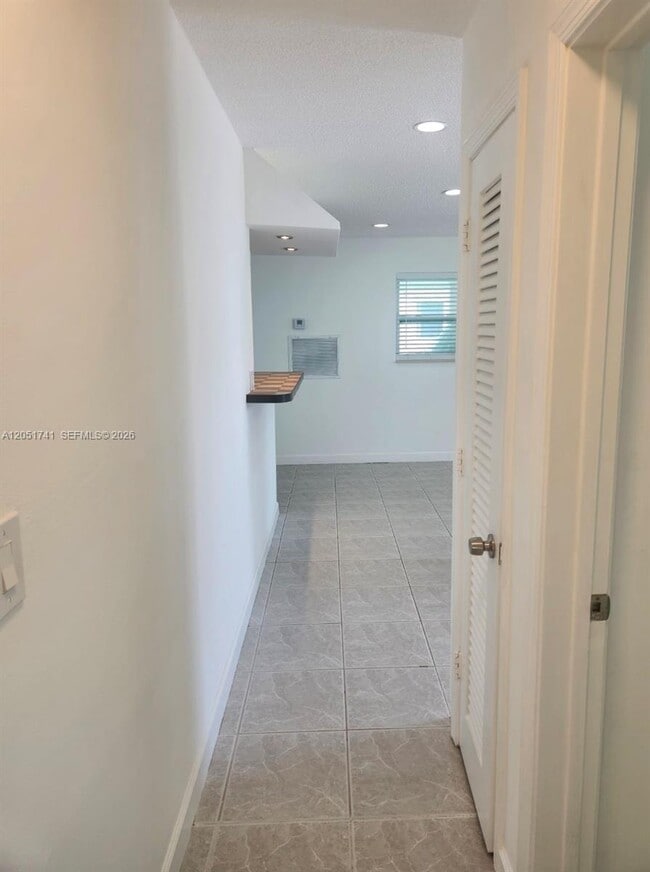 Building Photo - 2710 NW 52nd Pl