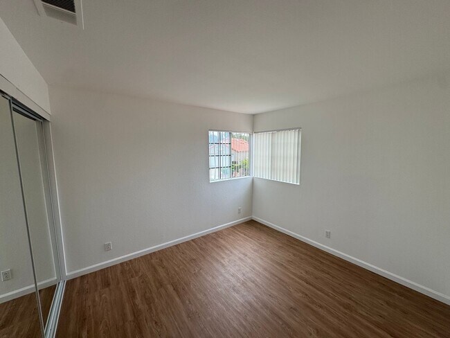 Building Photo - 1423 Portofino Dr