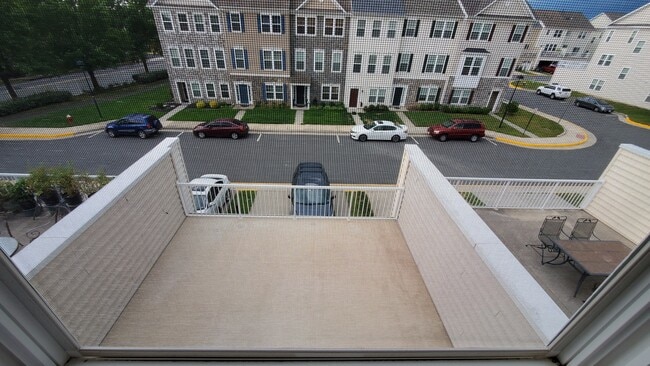 Building Photo - 44122 Turf Field Square