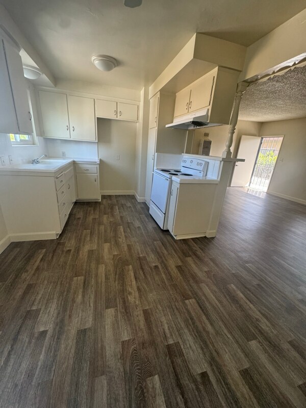 Building Photo - 6248 N San Gabriel Blvd