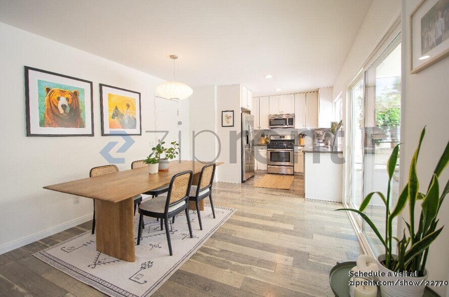 Building Photo - 189 Calle Guernica