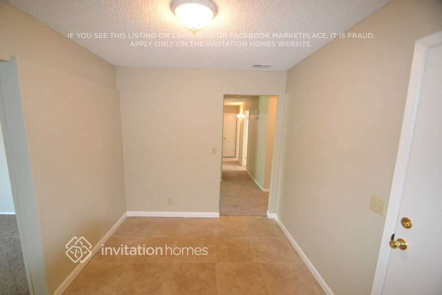 Building Photo - 2781 65th Ave