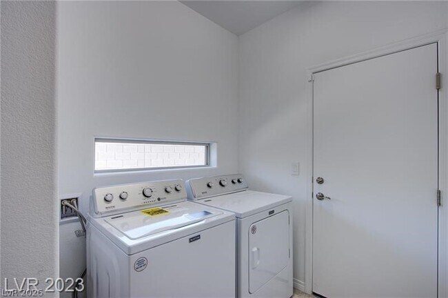 Building Photo - 8307 Red Lily St