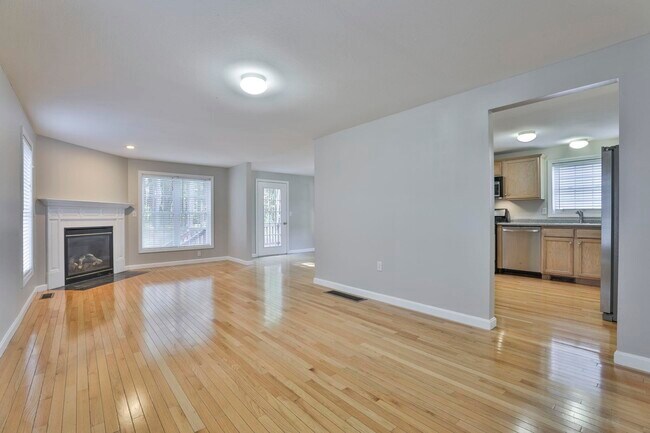 Building Photo - 98 Barbara Ln