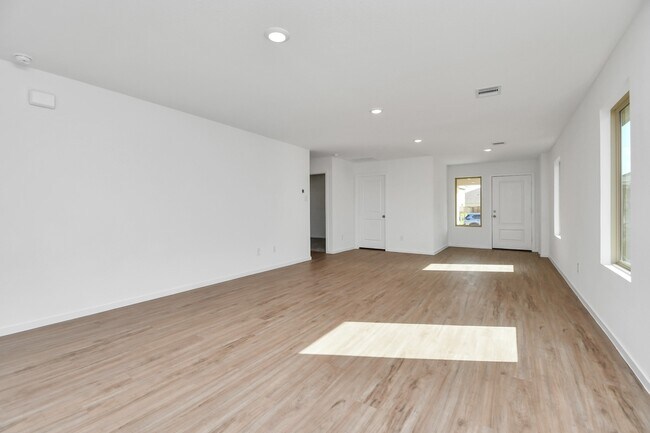 Building Photo - 18602 Cepagatti Dr