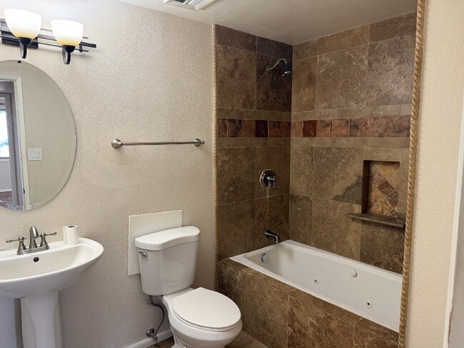Building Photo - 3747 E Winchcomb Dr