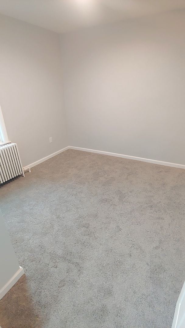 Building Photo - *Updated & Spacious 2BD/1BA First Floor apartment for rent in Mt. Washington*