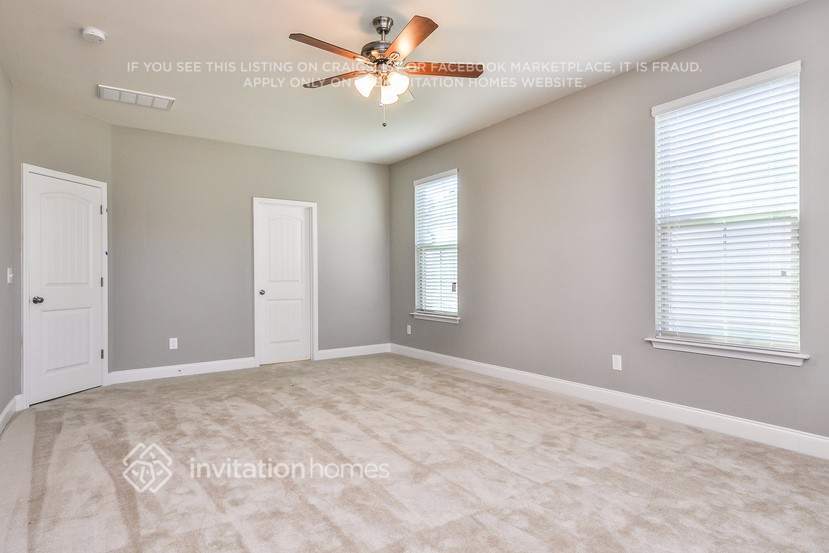 Building Photo - 42 Pearsall Farm Ln