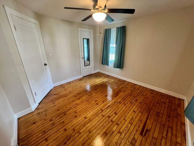 Building Photo - Beautiful Single Family Home in East Sprin...