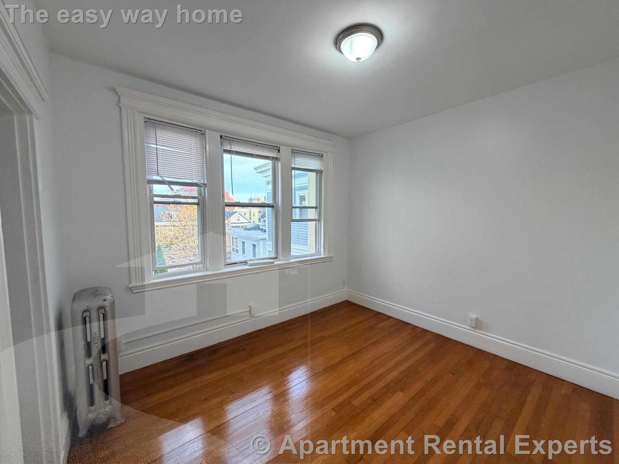 Building Photo - 72 Kirkland St