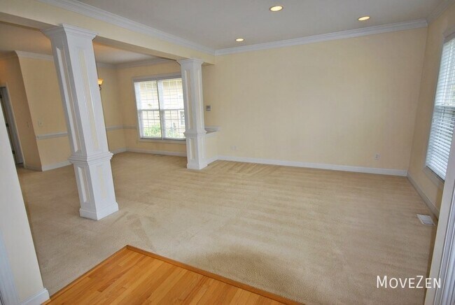 Building Photo - 414 Longford Ct