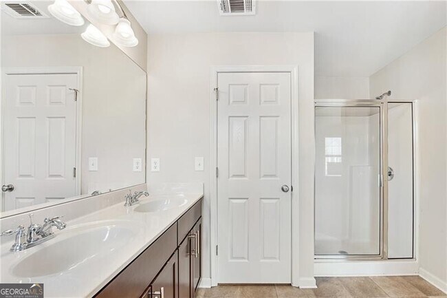 Building Photo - 2405 Sardis Chase Ct