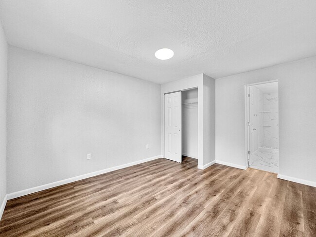 Building Photo - Fully Renovated 3-Bed, 2-Bath Home with Ga...