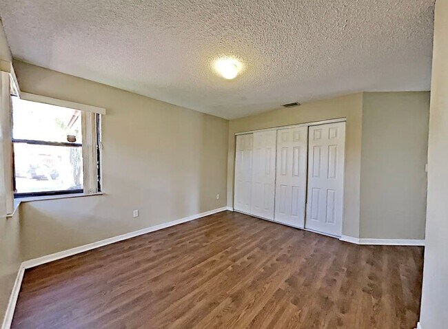 Building Photo - 260 SW 113th Terrace