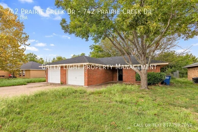 Building Photo - 742 Prairie Creek Dr