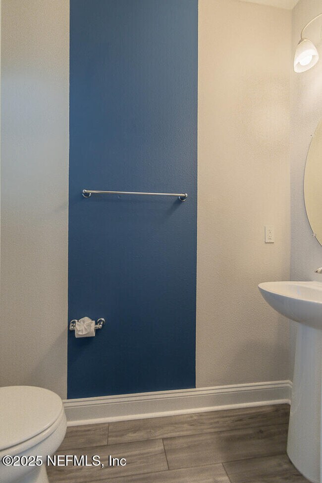 Building Photo - 14056 Sterely Ct S