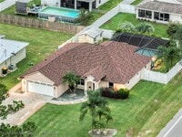 Building Photo - 268 Grosbeak Ave