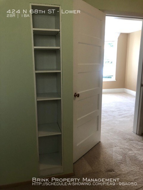 Building Photo - 424 N 68th St