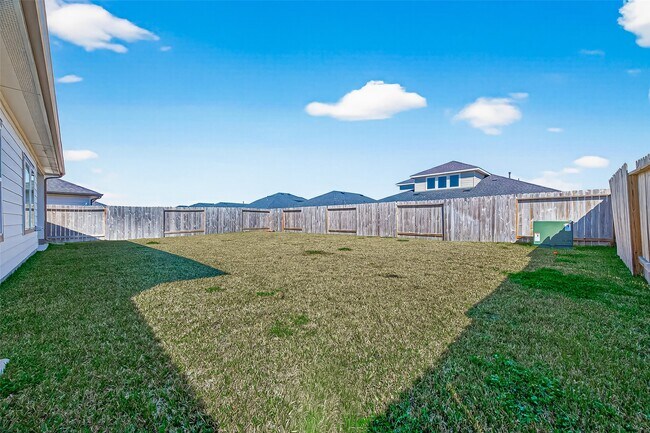 Building Photo - 7427 Audubon Russet Dr