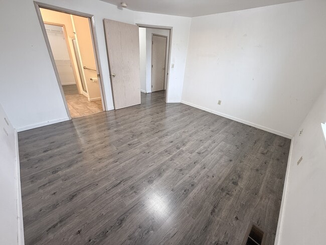 Building Photo - 2731 176th St NE