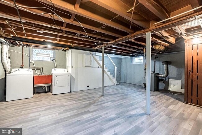 Building Photo - 115 Beech Rd