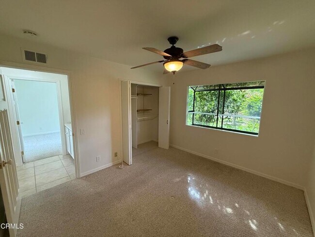 Building Photo - 620 Trueno Ave