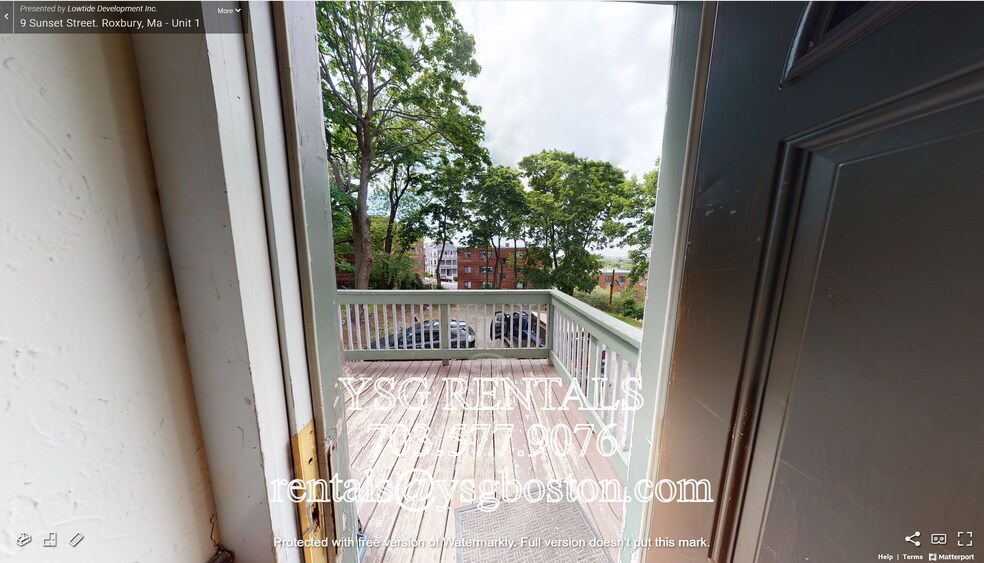 Building Photo - 9 Sunset St