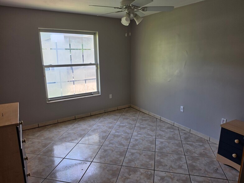 Building Photo - 14755 SW 264th St