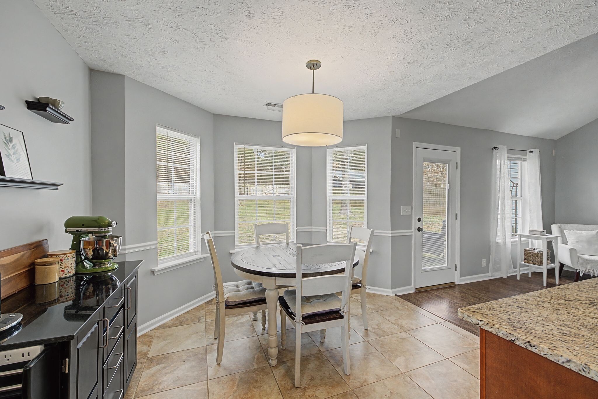 Building Photo - 401 Niagra Ln