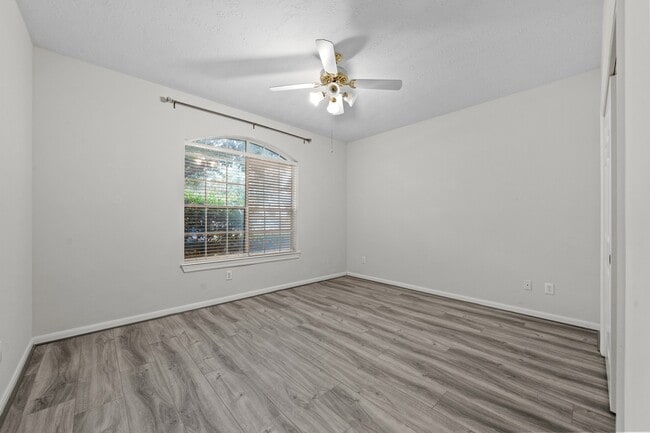 Building Photo - 23818 Indian Hills Way