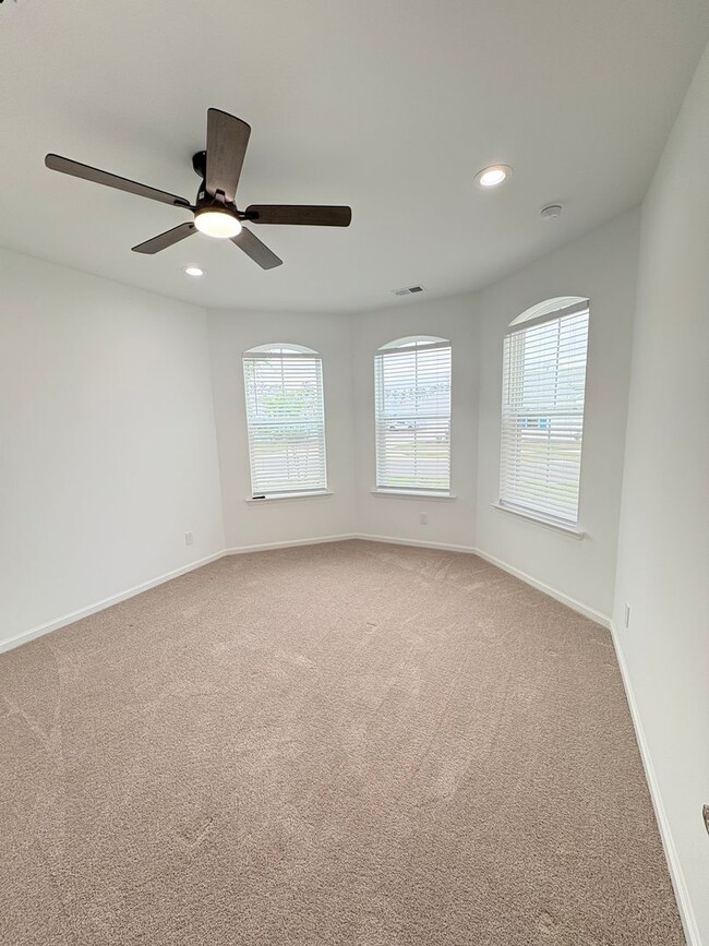 Building Photo - Welcome to Margaritaville 55 + Community