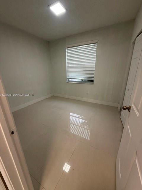 Building Photo - 5402 NW 120th Ave