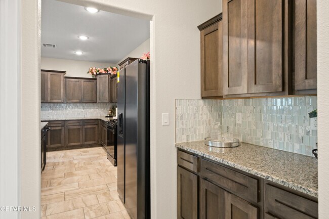 Building Photo - 12776 Hidden Edge Dr