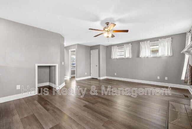 Building Photo - 191 Sambar Dr