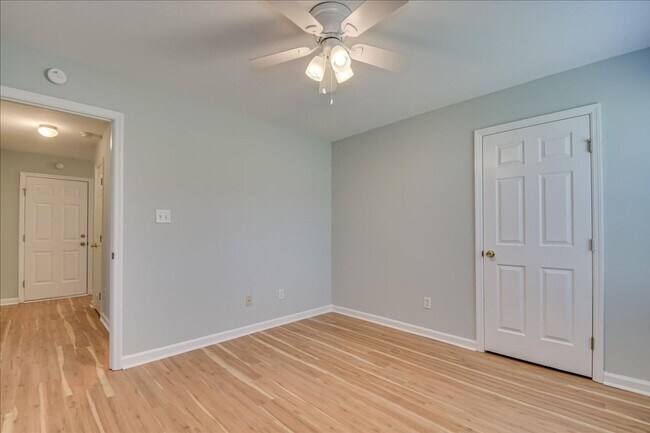 Building Photo - 3018 Ashland Way