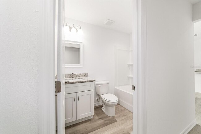 Building Photo - 691 NE 130th Ct