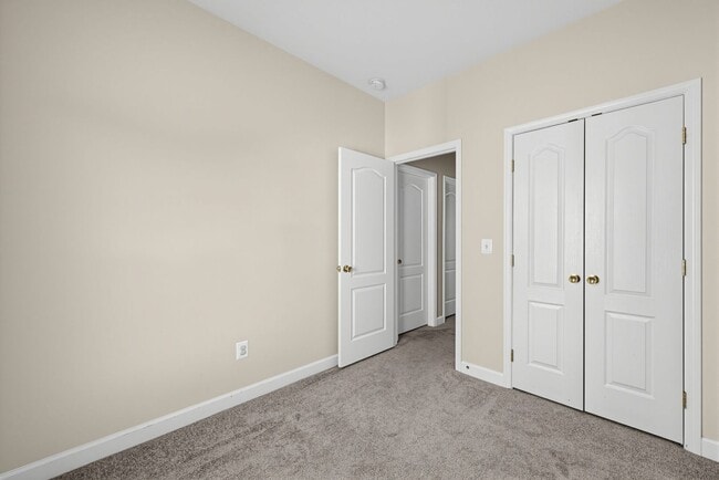 Building Photo - 7589 Great Swan Ct