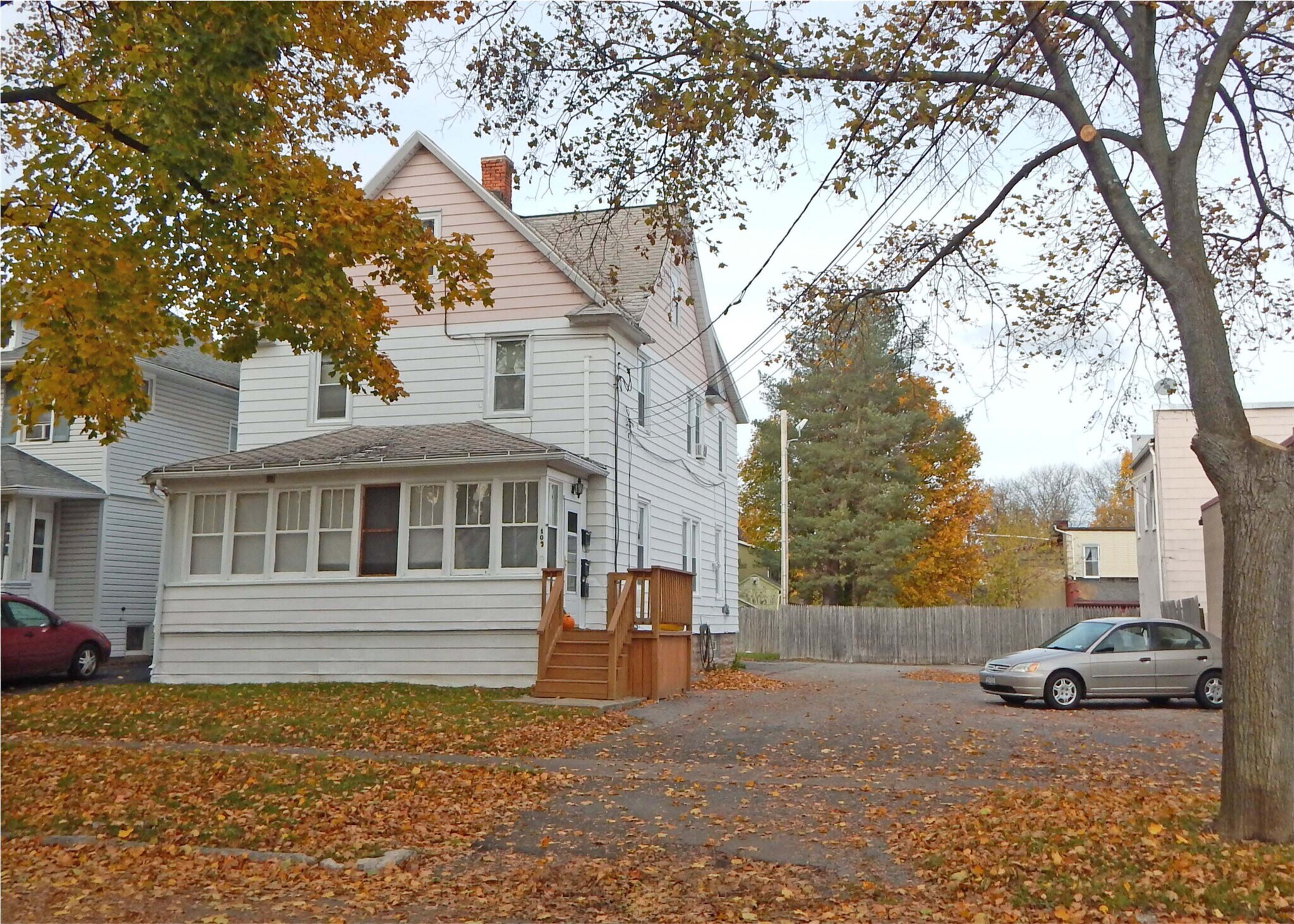Building Photo - 109 W Chestnut St