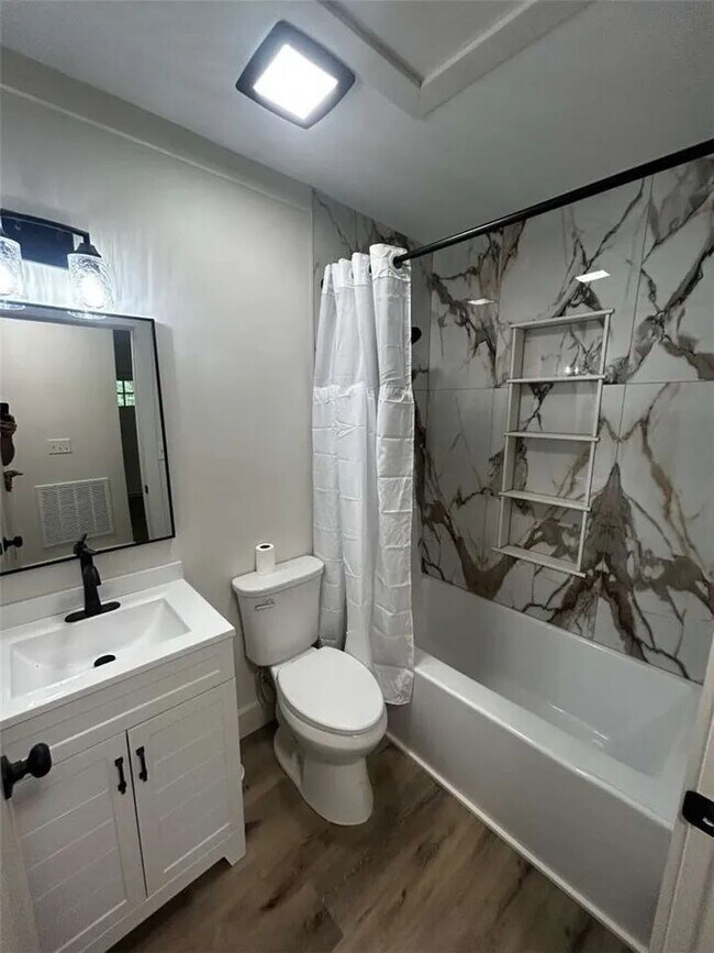 Building Photo - Remodeled 3 Bedroom Home in Walhalla