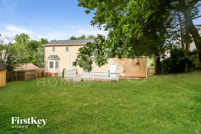 Building Photo - 2422 Haybrook Ln