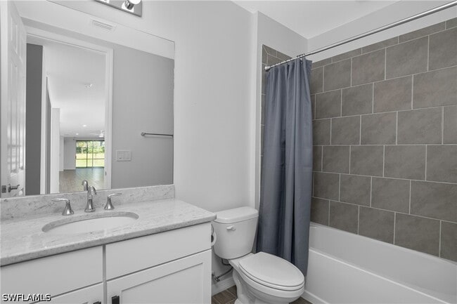 Building Photo - 14559 Edgewater Cir