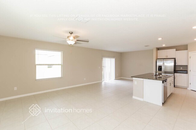 Building Photo - 2206 Treesdale Ave