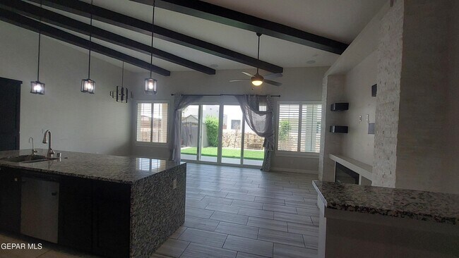 Building Photo - 12349 Desert Wolf Ave