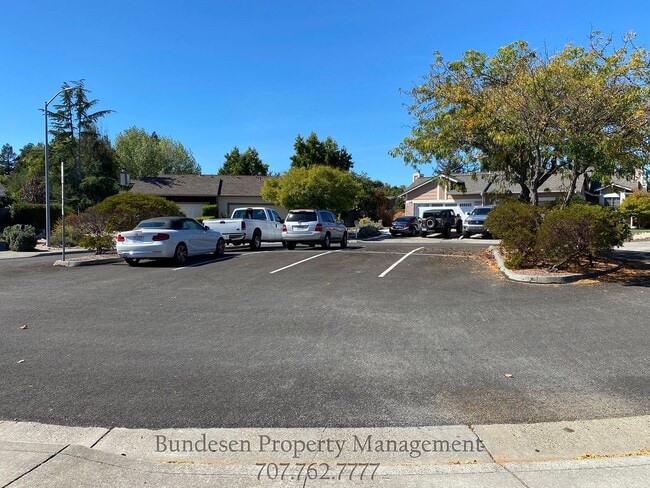 Building Photo - 1702 Algol Ct